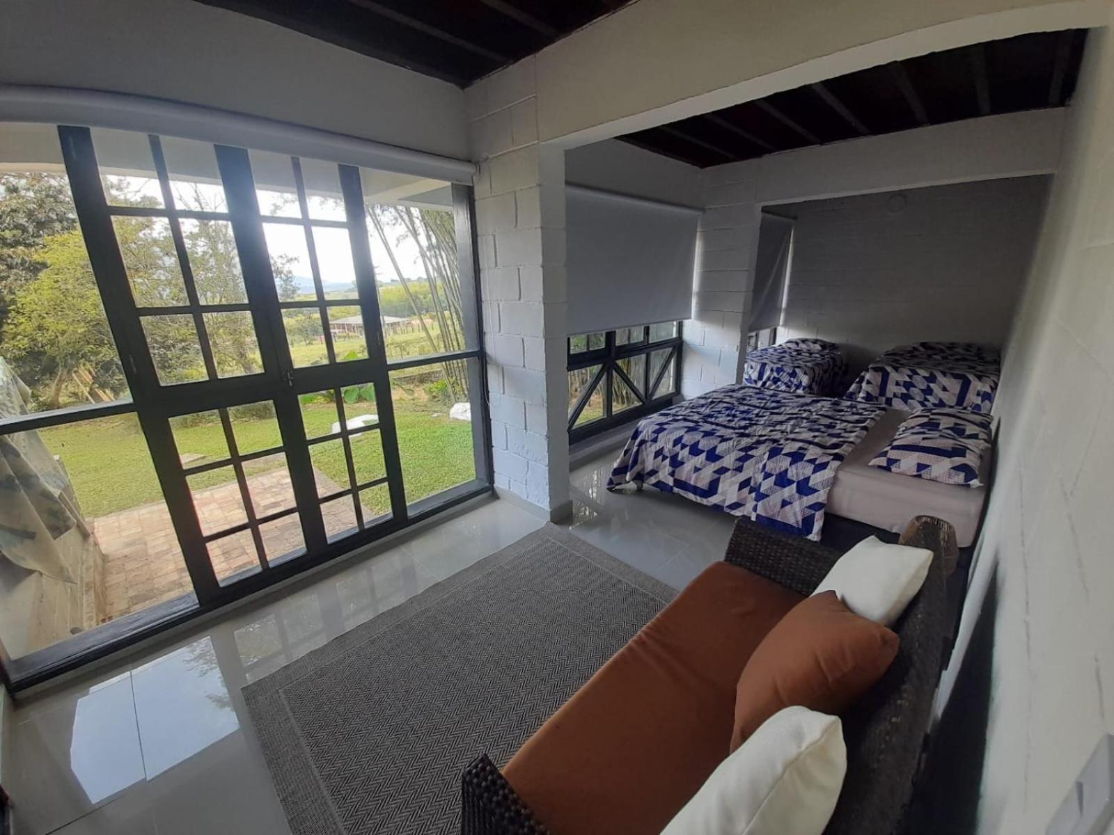 Hotel Maca Lago Calima Eksteriør bilde